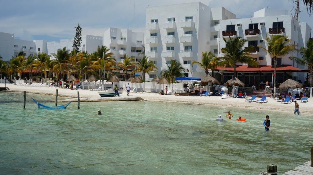 Las Perlas Condos Cancún Extérieur photo