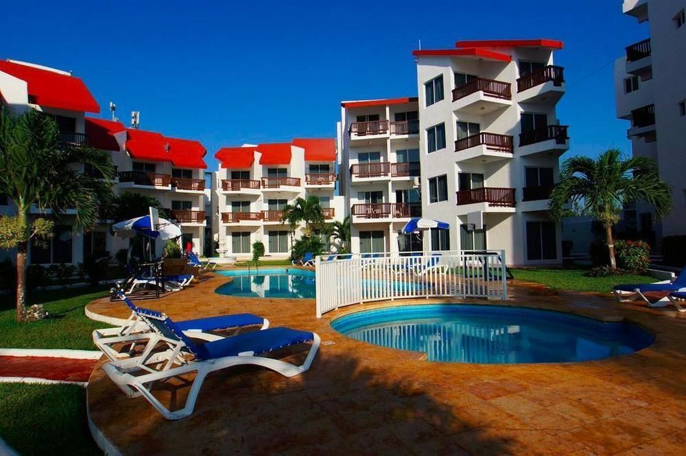 Las Perlas Condos Cancún Extérieur photo